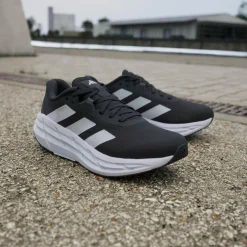 Clearance ADIDAS adistar 3 m Cblack/Ftwwht