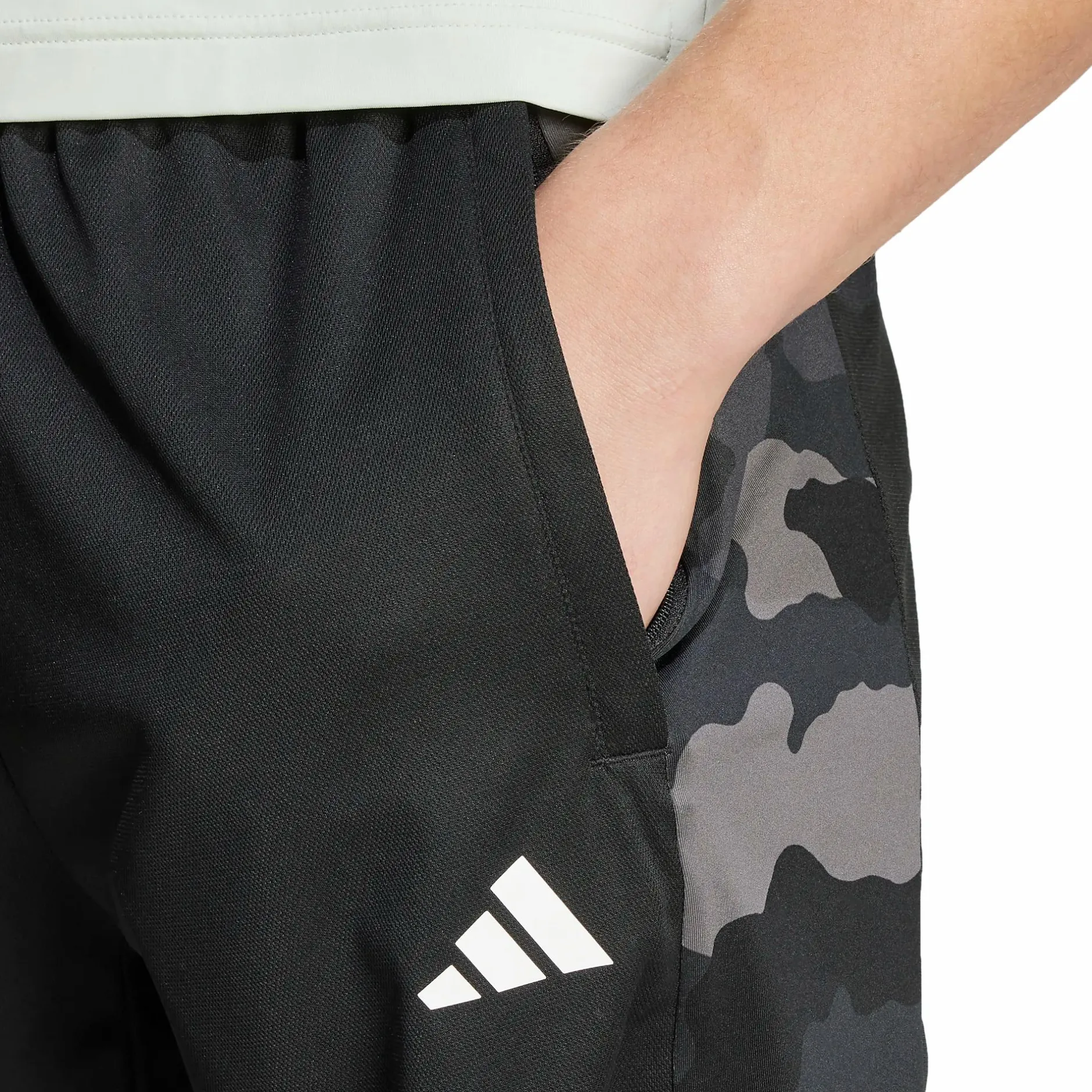 Online ADIDAS camo short Black