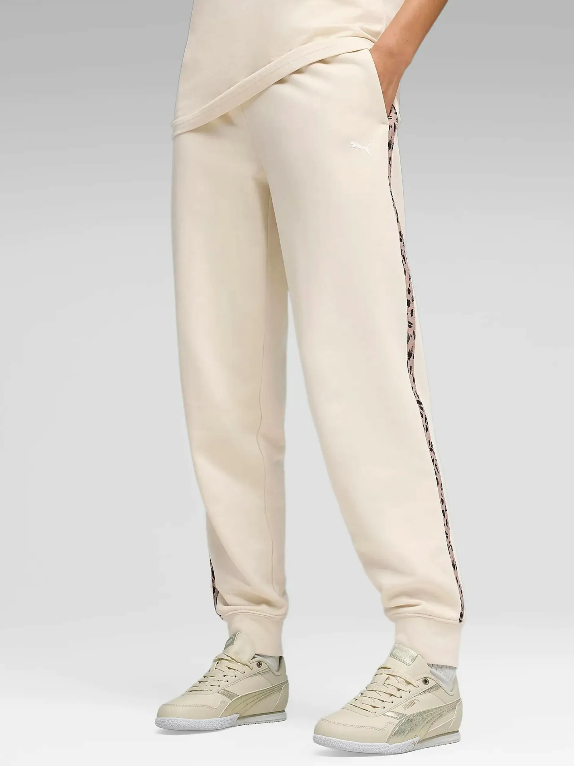 New PUMA ess graphic pant w ALPINE SNOW